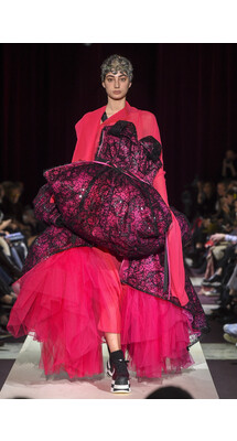 Comme des Garçons Fall 2018 Ready-to-Wear ,Comme des Garçons осень зима 2018 , Fashion show , неделя моды в Париже , PFW , Mainstyles